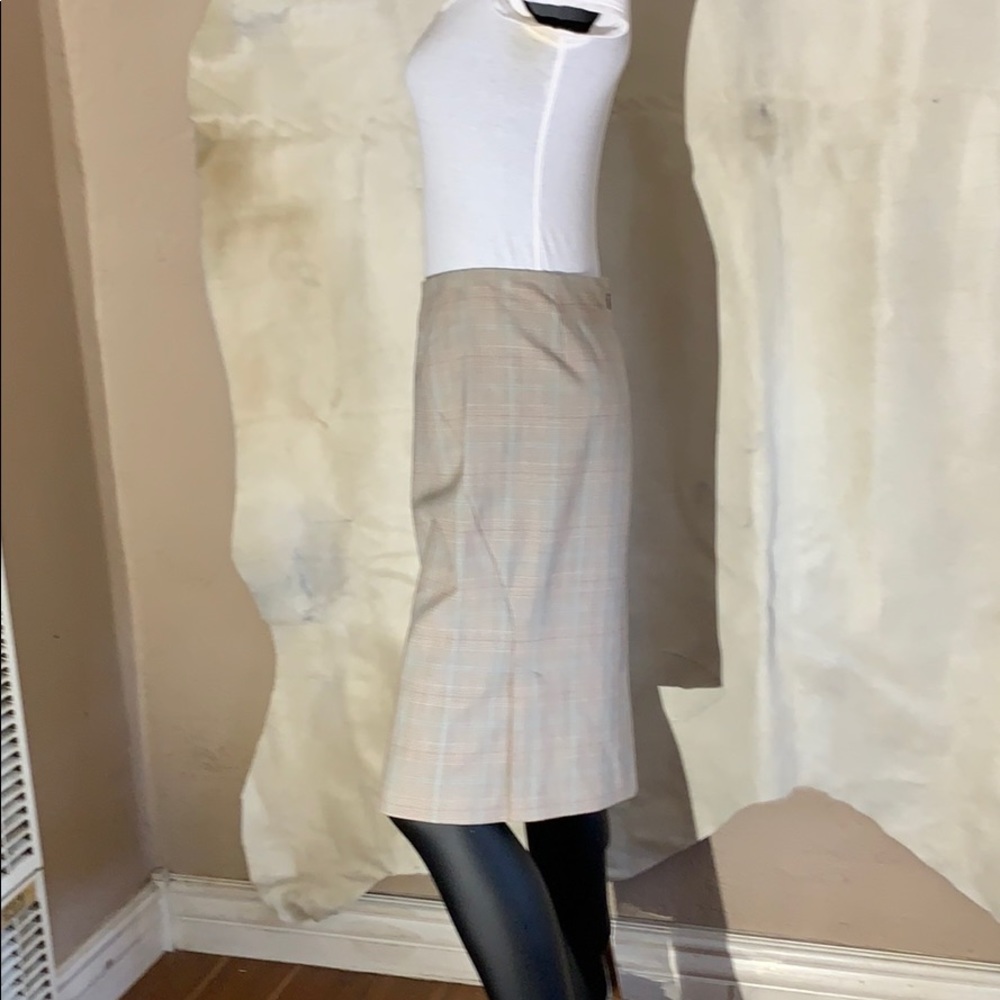 Express - Picture 5 of 5